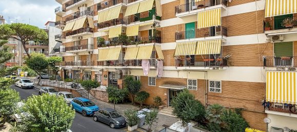 4 rooms Apartment in Naples, Italy No. 278056 20