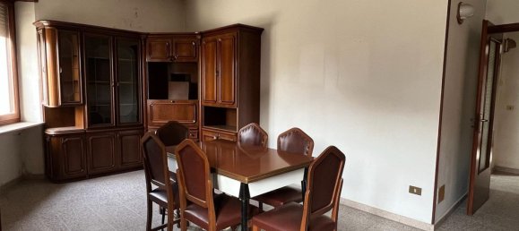 8 rooms House in Carmagnola, Italy No. 229595 5