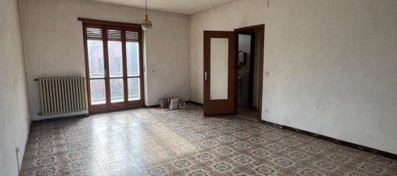 8 rooms House in Carmagnola, Italy No. 229595 27