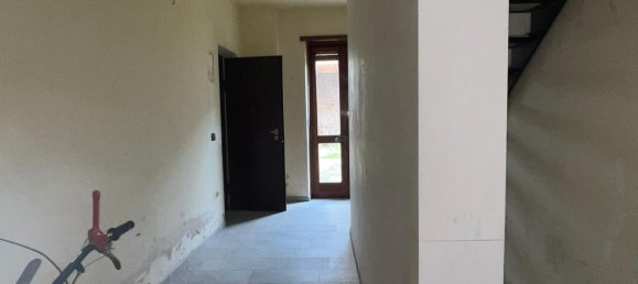 8 rooms House in Carmagnola, Italy No. 229595 13