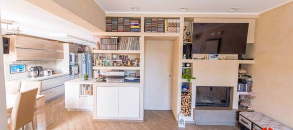 2 bedrooms House in Fiumicino, Italy No. 334352 5