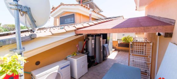 2 bedrooms House in Fiumicino, Italy No. 334352 20