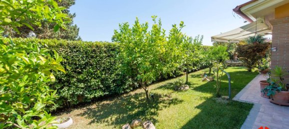 2 bedrooms House in Fiumicino, Italy No. 334352 30