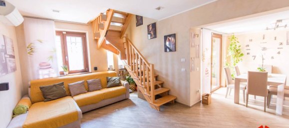 2 bedrooms House in Fiumicino, Italy No. 334352 4