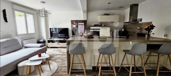 3 bedrooms House in Chennevieres-sur-Marne, France No. 319492 8