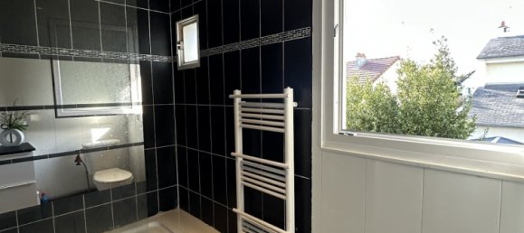 3 bedrooms House in Saran, France No. 159344 10