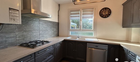 3 bedrooms House in Saran, France No. 159344 6