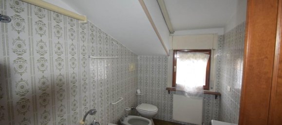 3 rooms Apartment in Rivergaro, Italy No. 30285 2