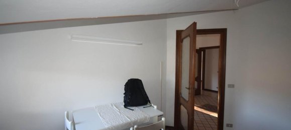 3 rooms Apartment in Rivergaro, Italy No. 30285 11