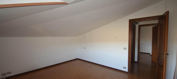 3 rooms Apartment in Rivergaro, Italy No. 30285 26