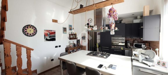 2 chambres Maison à Verano Brianza, Italy No. 305672 6