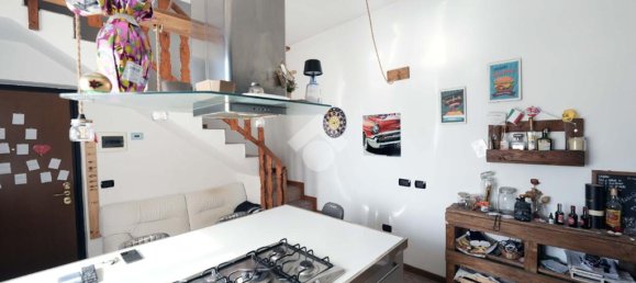 2 chambres Maison à Verano Brianza, Italy No. 305672 9