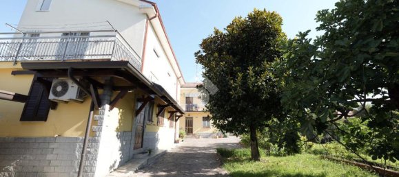 2 chambres Maison à Verano Brianza, Italy No. 305672 2