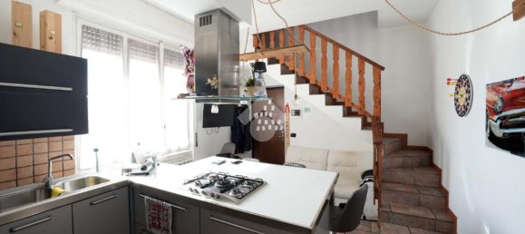 2 chambres Maison à Verano Brianza, Italy No. 305672 11