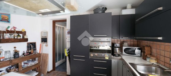 2 chambres Maison à Verano Brianza, Italy No. 305672 10