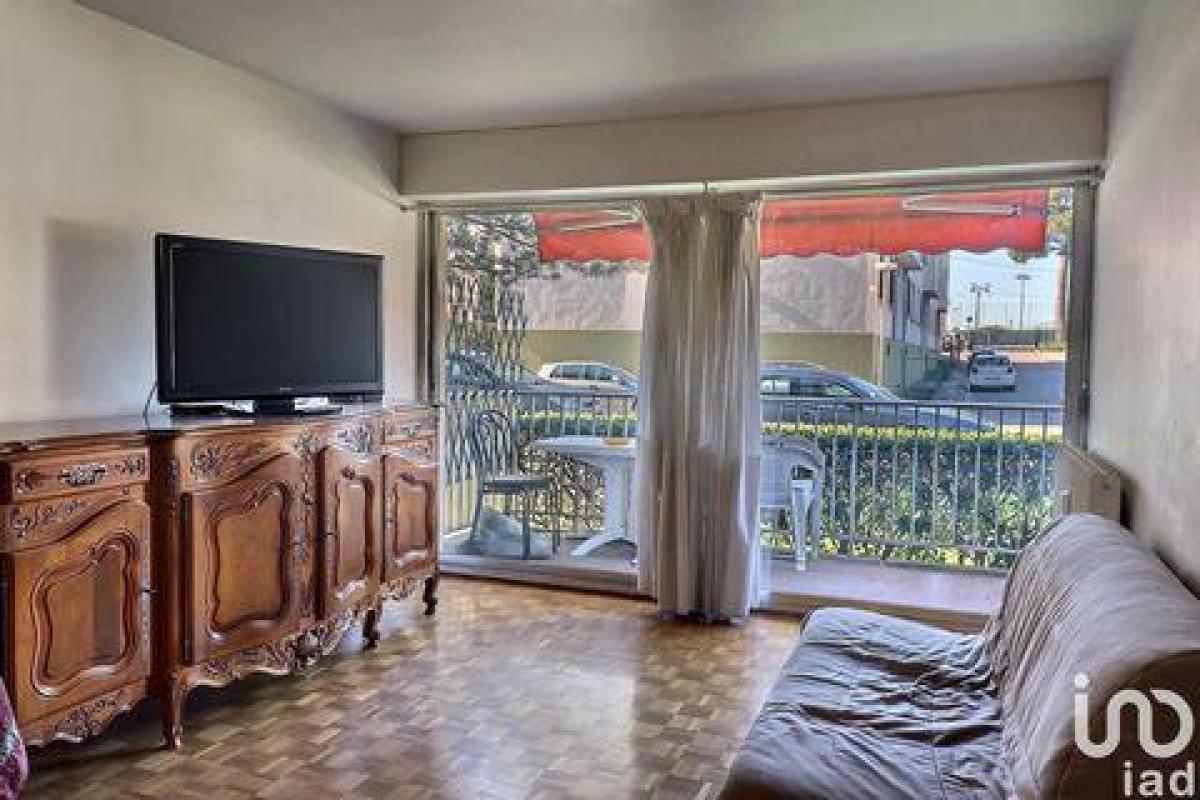 2 bedrooms Condo in Marseille, France No. 16819