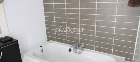 2 chambres Maison de ville à Senglea, Malta No. 9289 10