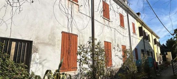 7 rooms Apartment in Marmirolo, Italy No. 288405 2