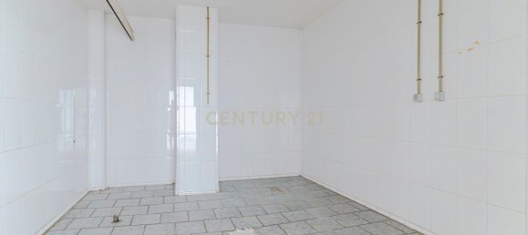 Коммерческая недвижимость 396м² в Санта-Фе, Испания № 169062 6