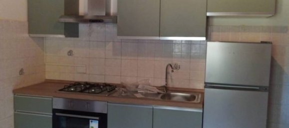 2 bedrooms House in Santa Maria a Monte, Italy No. 300276 3