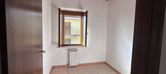 2 bedrooms House in Santa Maria a Monte, Italy No. 300276 16