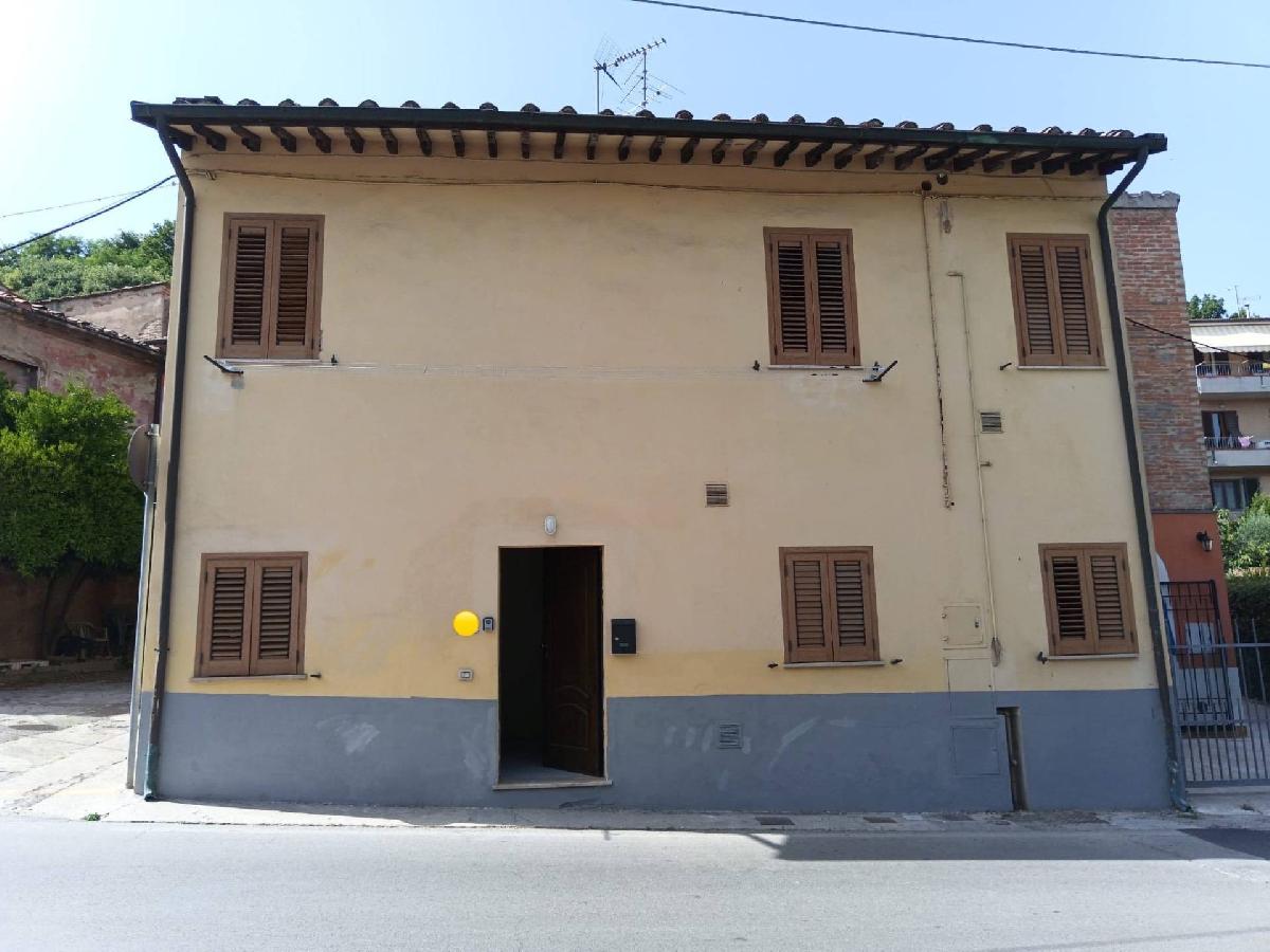 2 bedrooms House in Santa Maria a Monte, Italy No. 300276