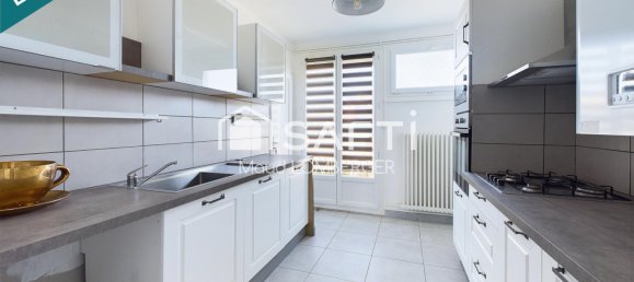 2 bedrooms Apartment in Gray, France No. 39120 3