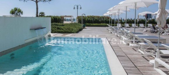 Apartamento de 2 dormitorios en Jesolo, Italy No. 322672 21