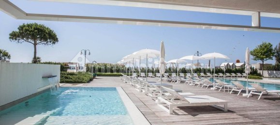 Apartamento de 2 dormitorios en Jesolo, Italy No. 322672 18