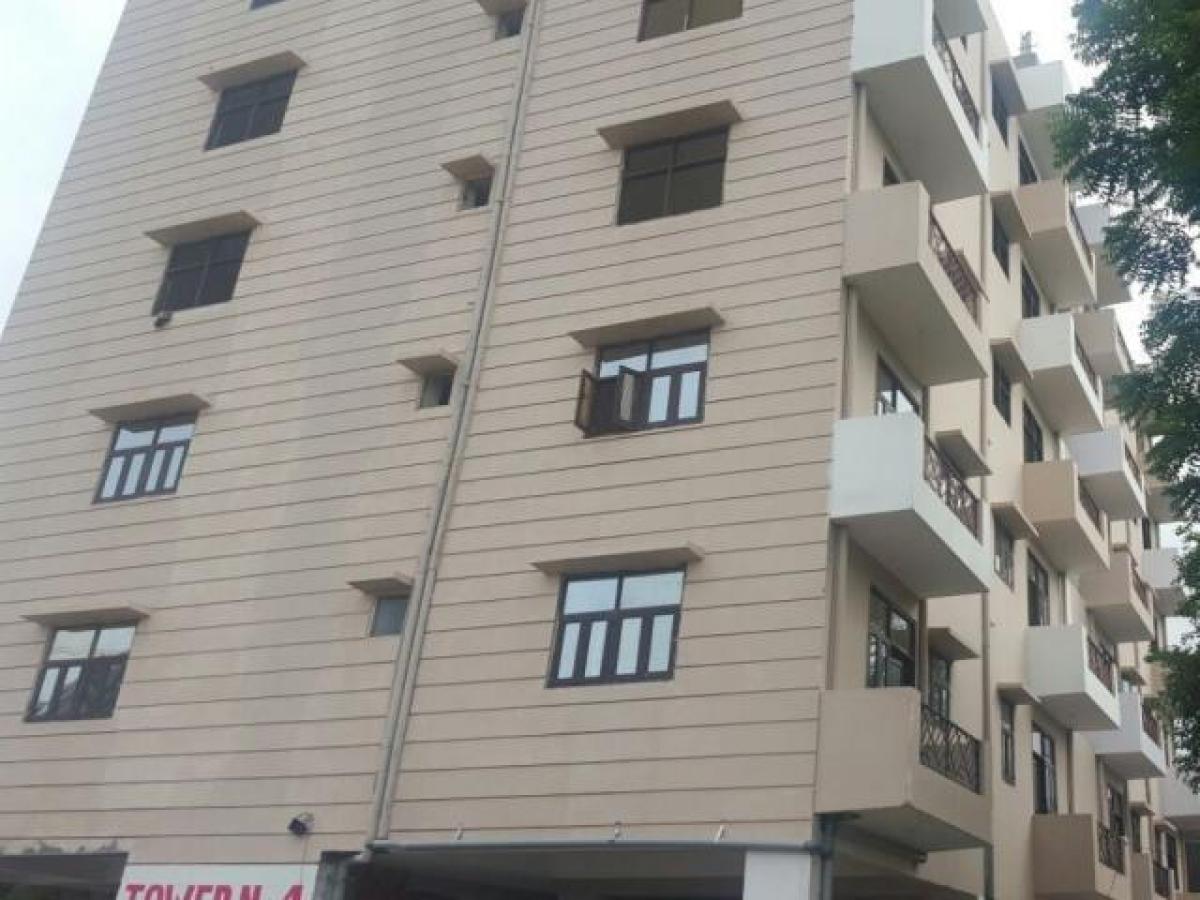 3 bedrooms House in Noida, India No. 66717