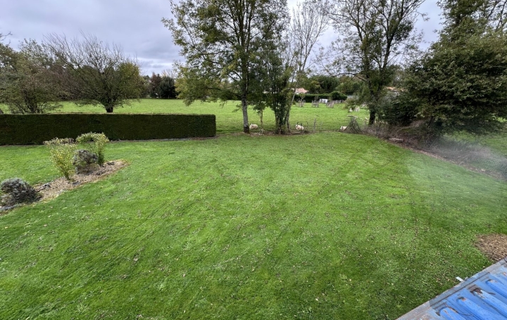 Terreno en Beceleuf, France 911 m² No. 62709