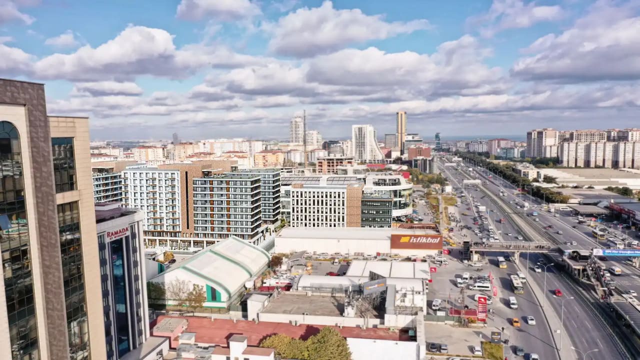 Apartment 2+1 in Empire Beylikduzu, Beylikduezue, Turkey No. 37643