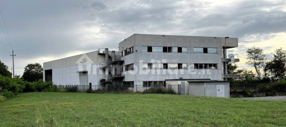 5غرفة مستودع في Pontirolo Nuovo, Italy رقم 131739 7