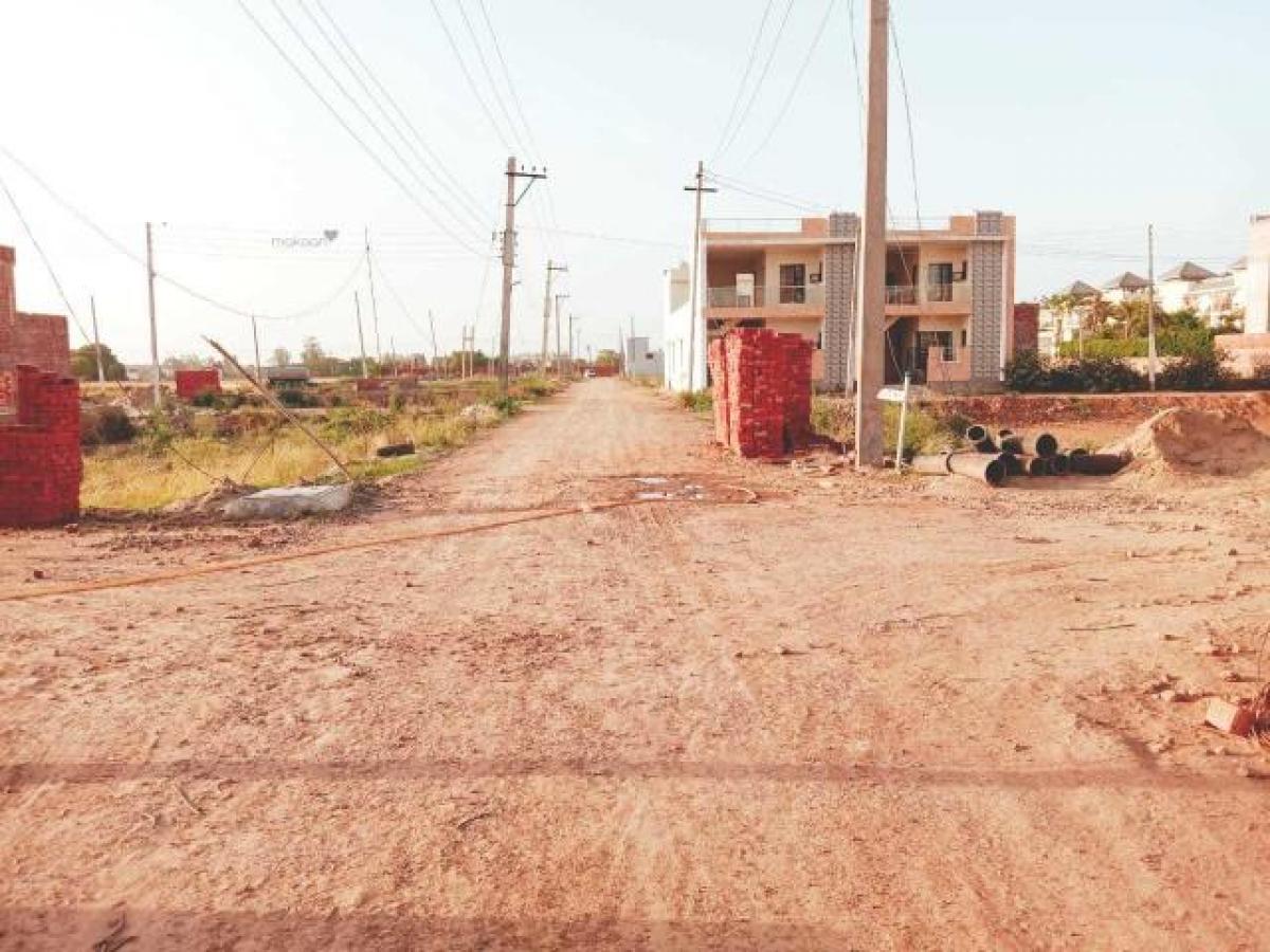 Terreno en Mohali, India No. 34241