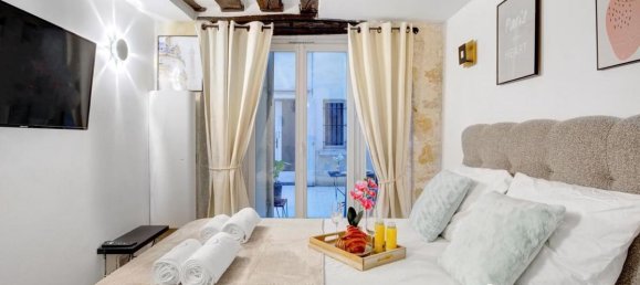 Studio in Paris, France, Nr. 329864 2