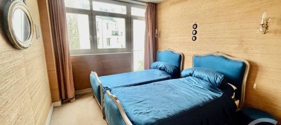 3 bedrooms Apartment in Paris, France No. 161936 4