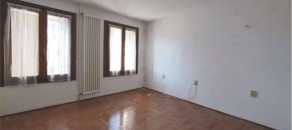 4 rooms House in Valdagno, Italy No. 34373 4