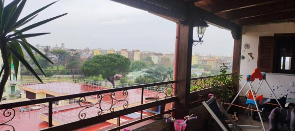 4 rooms Apartment in Naples, Italy No. 32013 4