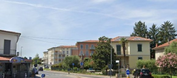 3-Zimmer Wohnung in Lucca, Italy, Nr. 197046 2