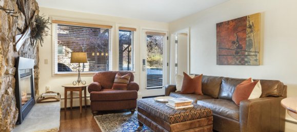 Кафе / ресторан с 1 спальней в Вейл, США № 255 4