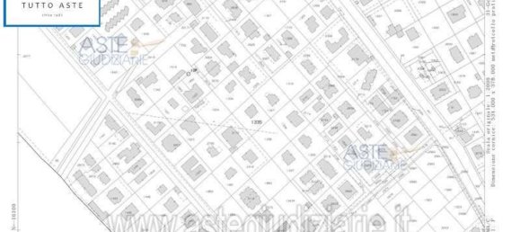 10 rooms Apartment in Rome, Italy No. 33314 11