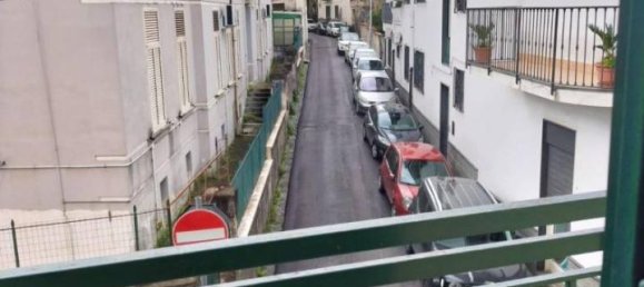 3-salle Appartement à Terzigno, Italy No. 19701 13