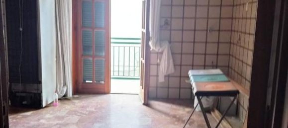 3-salle Appartement à Terzigno, Italy No. 19701 19