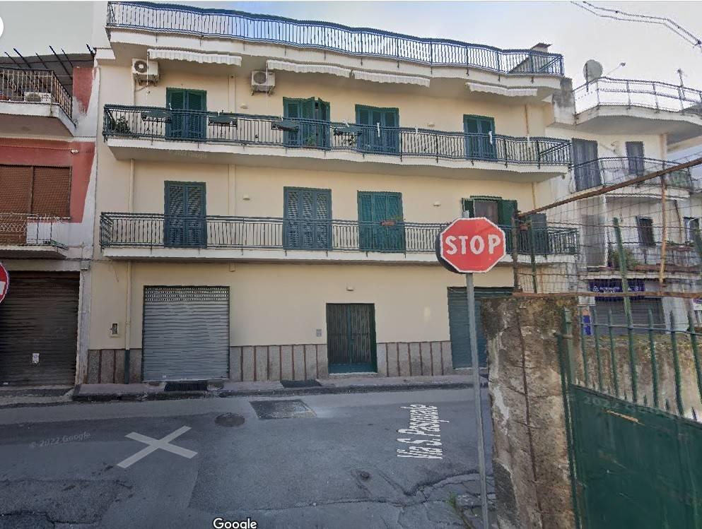 3-salle Appartement à Terzigno, Italy No. 19701