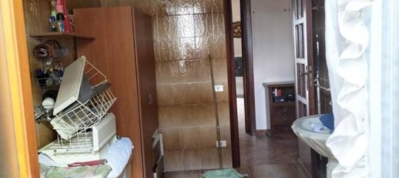 3-salle Appartement à Terzigno, Italy No. 19701 20