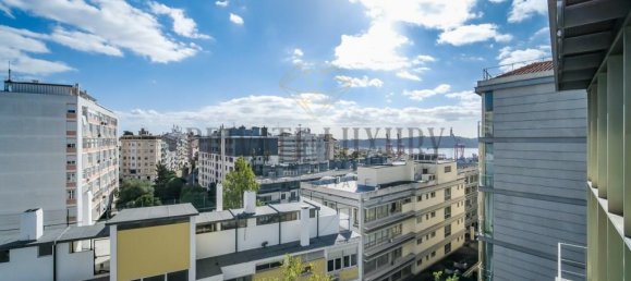 3 غرف نوم منزل ذو طابقين في Lisbon, Portugal رقم 105212 25