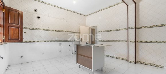 Casa de 4 dormitorios en Santarem, Portugal No. 132874 21