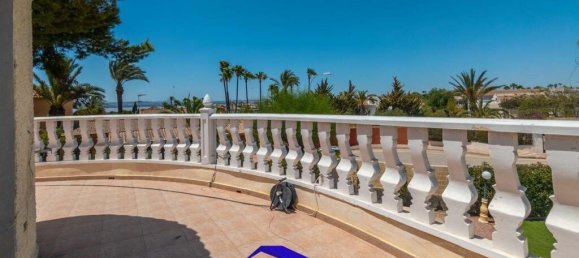 4 bedrooms Villa in Torrevieja, Spain No. 261785 5
