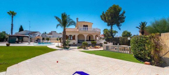4 bedrooms Villa in Torrevieja, Spain No. 261785 14