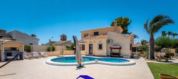 4 bedrooms Villa in Torrevieja, Spain No. 261785 8